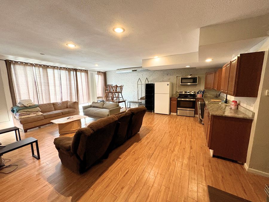 31 Court Street/6 Bedroom Unit #2