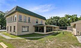 5-Unit Quadplex + Laundromat Income Property