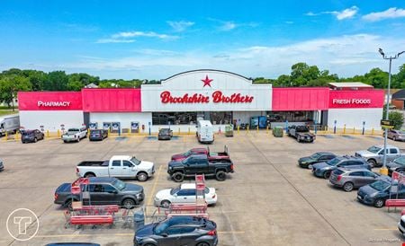 Retail space for Sale at 309 N Lasalle St in Navasota