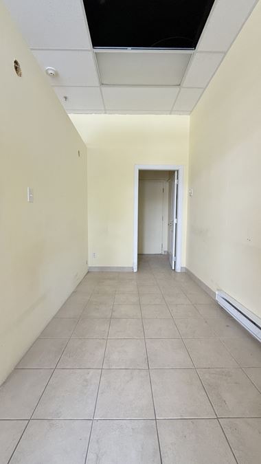 5308 Victoria Dr