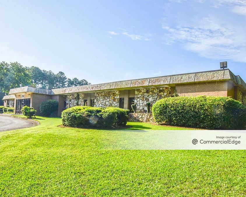 4070 Shirley Drive 4070 Shirley Drive Industrial Building