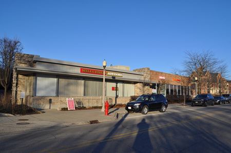 Commercial space for Rent at 1044 N. Western Avenue in Lake Forest