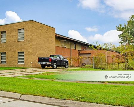 Commercial space for Rent at 5451 Sylvia Street in Dearborn Heights