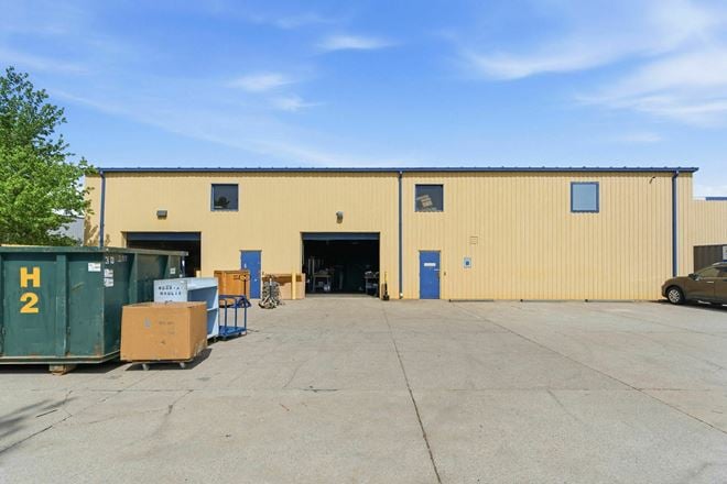 Bluegrass Park - Industrial Flex Building