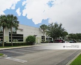 Lake Underhill Business Center