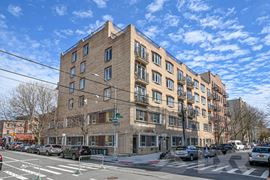 Four (4) RENOVATED Offices in WILLIAMSBURG!