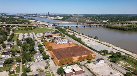 Photo of commercial space at 1401 N Summit Street in Toledo