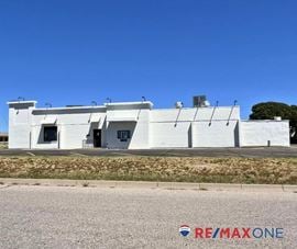 2208 E Kansas Avenue, Garden City, KS 67846