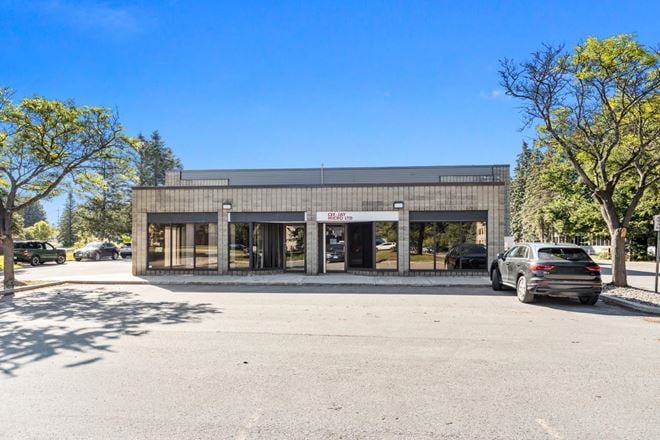 155 Terence Matthews Crescent unit 1&8