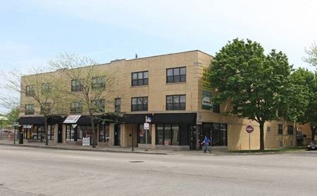 Unassigned space for Sale at 3217 Montrose in Chicago