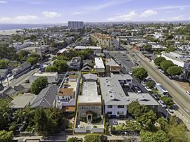 117-117 1/2 Paloma Ave