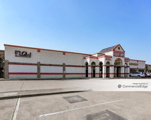 2400 West Pioneer Pkwy