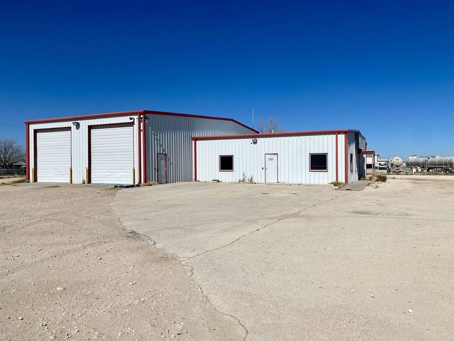 ±5,327 SF Office/Warehouse with Yard on 5.80 Acres