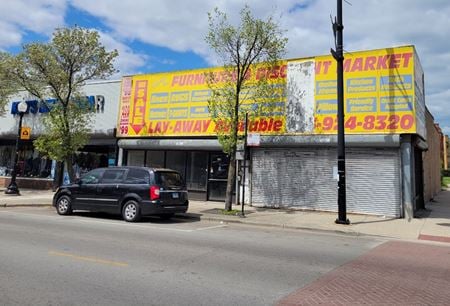 Photo of commercial space at 330 E 47th St in Chicago