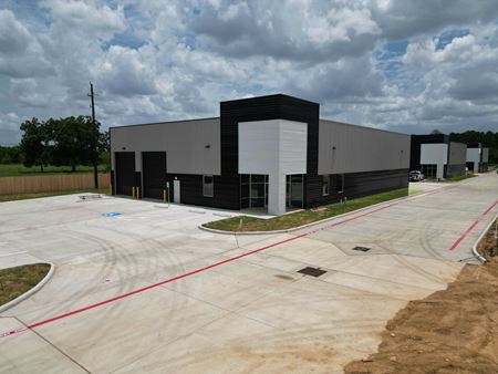 Industrial space for Rent at 1623 South Cherry Street in Tomball