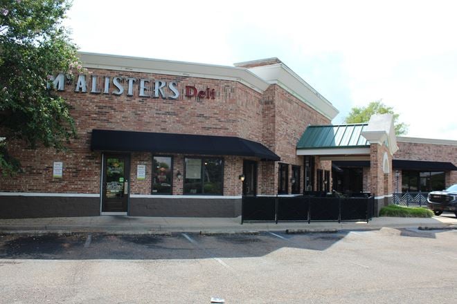 River Oaks Center - 3,240 SF Restaurant Space - Flowood MS