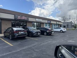 Grand Avenue Plaza Shopping Center