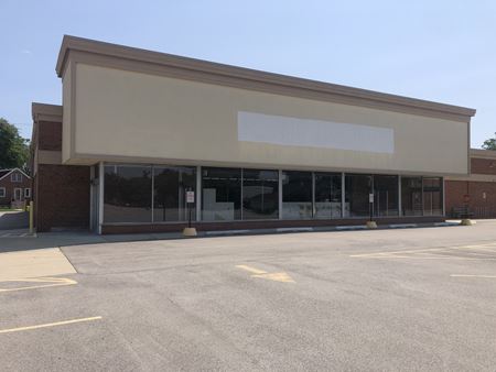 Photo of commercial space at 6200 W Higgins Ave in Chicago