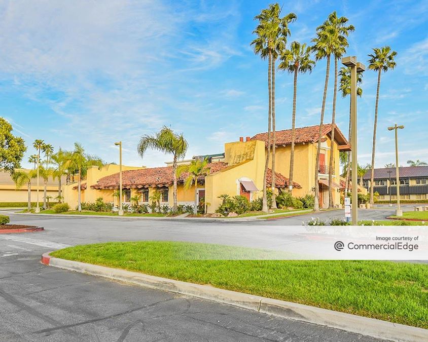 6411 Pacific Coast Hwy, Long Beach Retail Space For Lease