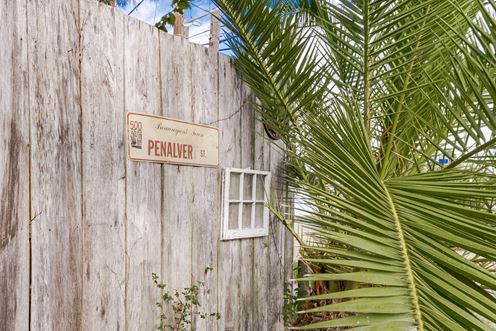 Mid-City Warehouse for Lease with Yard