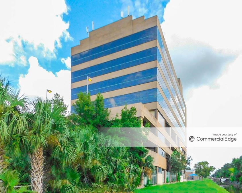 Ochsner Health Center Metairie 2005 Veterans Memorial Blvd, Metairie, LA Office Space