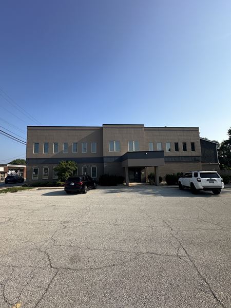 Office space for Sale at 131-139 S Broad St in Griffith