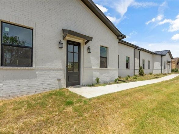 1220 N Kimball Ave, Unit 120