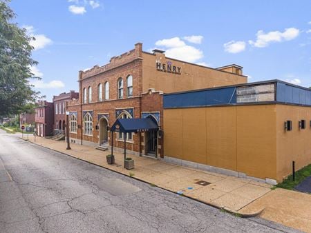 Retail space for Sale at 2842 Meramec St in Saint Louis