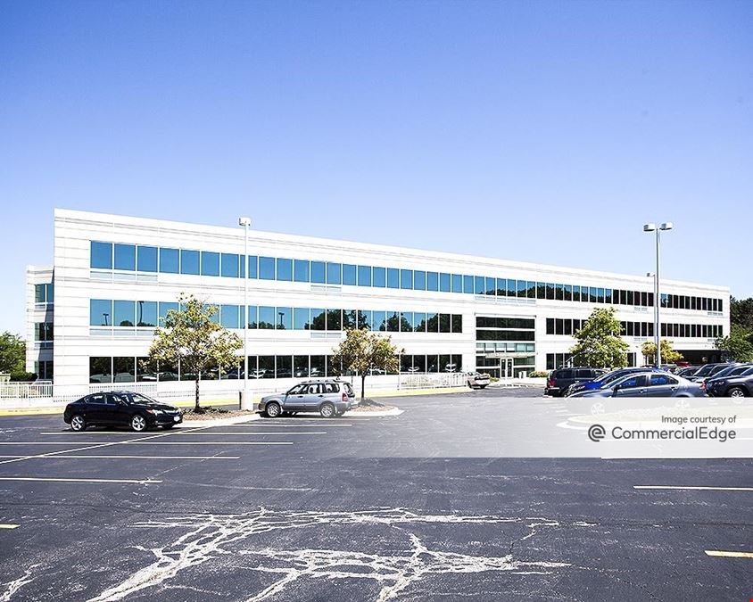 Bannockburn Corporate Center