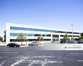 Bannockburn Corporate Center