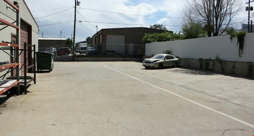 Off/Whse with outdoor storage for sale/lease