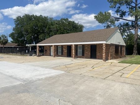 Photo of commercial space at 102 Stephen Lane in Saint Rose