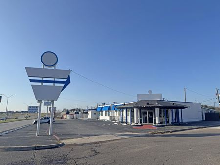 Retail space for Rent at 3500 Alta Mere Dr. in Fort Worth
