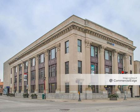 Commercial space for Rent at 1048 Lake Street in Oak Park