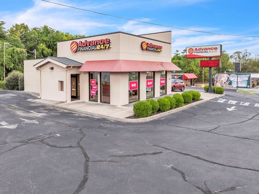 348 S Calderwood St w/ drive-thru