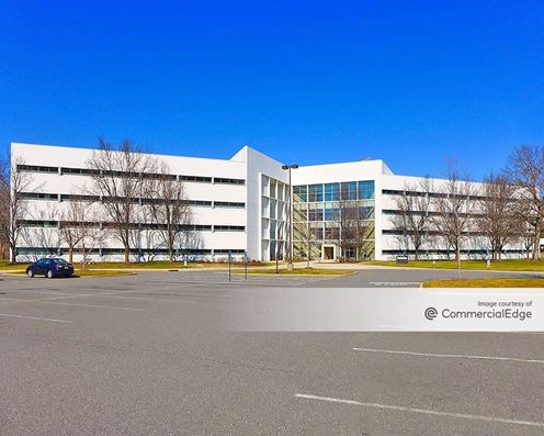 Princeton Forrestal Center - 500 College Road East