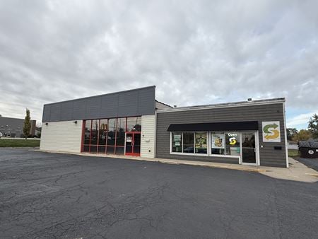 Retail space for Sale at 1729-1735 E Commercial Ave in Lowell