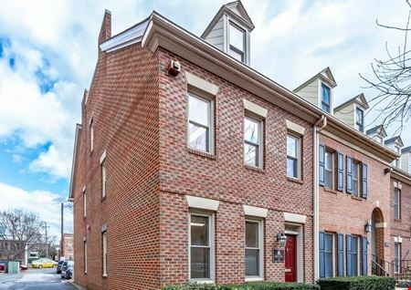 Photo of commercial space at 123 North Henry Street in Alexandria