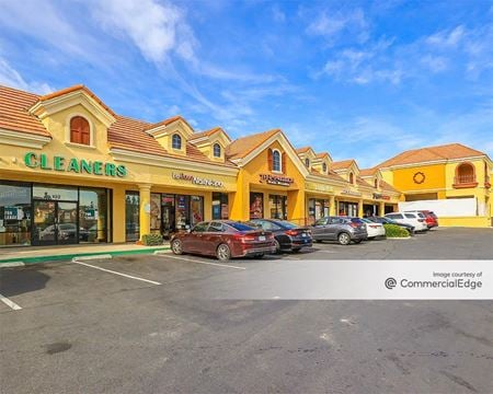 Countryside Center - Corona