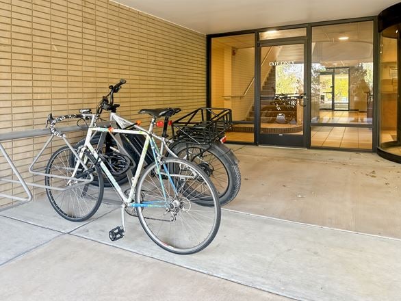 Regus - Boulder - Center Green Dr