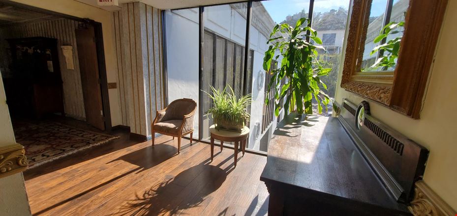 2801 Camino Del Rio South