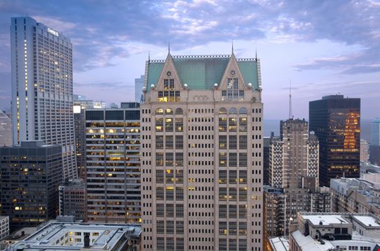 JLL - 190 South LaSalle