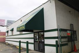 3143 E Main St