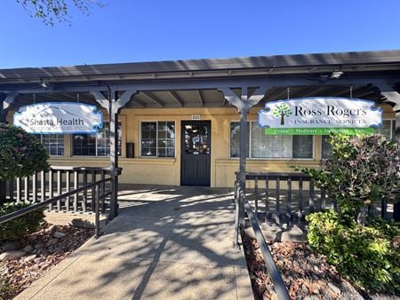 Retail space for Rent at 926 E Cypress Ave in Redding