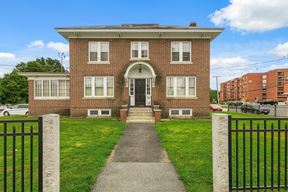 93 Roxbury St
