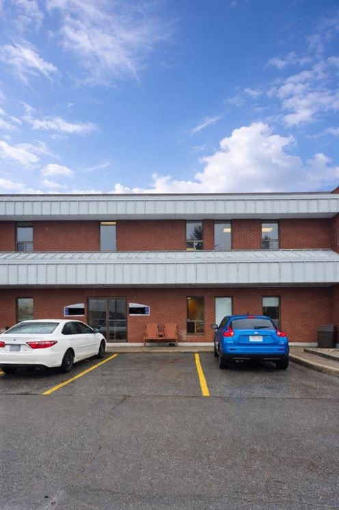 21 Concourse Gate, Ottawa, ON