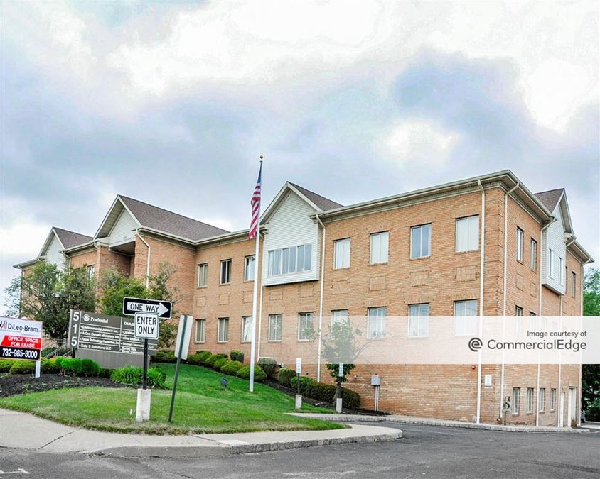 515 Plainfield Avenue 515 Plainfield Avenue Office Building