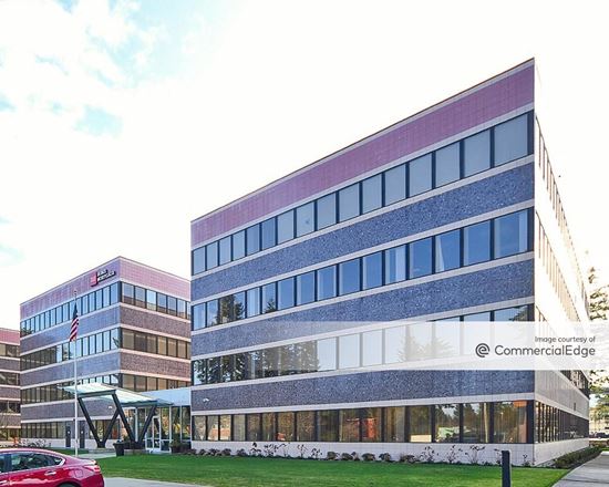 The Hub at Lacey - Woodland Center Buildings