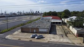 ±41,000 SF Warehouse Near ExxonMobil