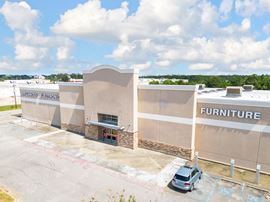 54,375 SF Big Box Retail with Dock-Highs in Power Center
